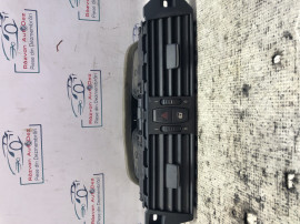 Grila ventilatie centrala BMW E60 2008