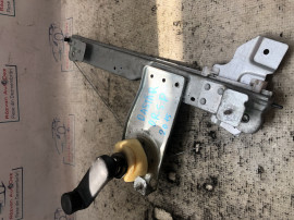 Macara geam dreapta fata Dacia Duster 2015