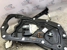 Macara geam stanga fata Volkswagen Passat CC 2013