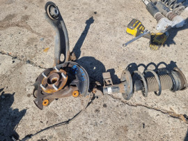 Fuzeta cu amortizor dreapta fata Mazda CX-3 2.0 Benzina 2018