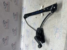 Macara geam stanga spate Skoda RAPID 2012