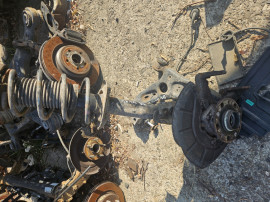 Fuzeta cu amortizor dreapta fata Volkswagen Golf 6 2014