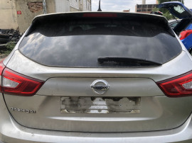 Hayon Nissan Qashqai 2014