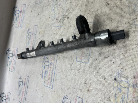 Rampa plus injectoare Volkswagen Golf 6 1.6 2010