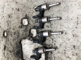 Injector Skoda RAPID 1.2 Benzina 2014