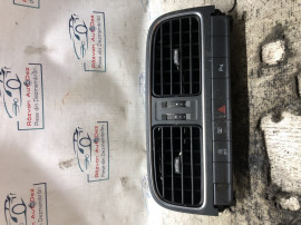 Grila ventilatie centrala Volkswagen Polo 1.4 Motorina 2012