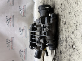 Carcasa termostat Peugeot 5008 1.5 Motorina 2020