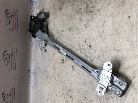 Macara geam dreapta fata Suzuki Vitara 2016