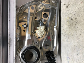 Macara geam stanga fata Mercedes C-Class W204 2011