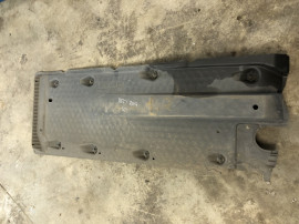 Scut lateral stanga Skoda Yeti 2014