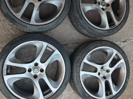 Jante aliaj cu anvelope de vara Alfa Romeo Mito