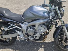 Yamaha fz6 naked