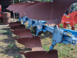 Plug marca Lemken model Juwel Agricultura si prelucrare terenului