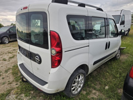 Dezmembrez Opel Combo D 1.6d 1.2i