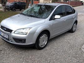 Ford focus 1.6 benzina, 101 cp, 2006, euro 4, gpl, hatchback 5 usi, keyless go-e