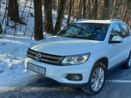 Volkswagen Tiguan 2.0 TDI 4Motion DSG BMT Sport & Style