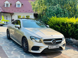 MERCEDES E-Klasse Coupe E300 AMG Line