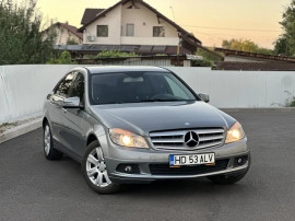 Mercedes-Benz C 200 CDI*2.2 D*navigatie*piele*af.2011*contract+fiscal pe loc