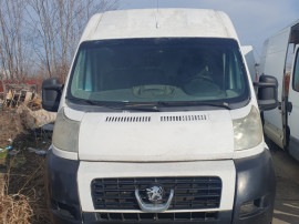 Se dezmembreaza Peugeot Boxer 2008