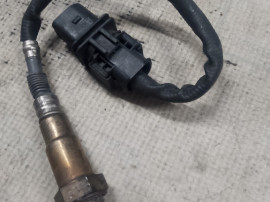 Set centuri spate stanga-dreapta cu capsa Audi A5 2011