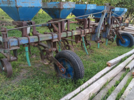 Prasitoare 6 randuri cu fertilizatori