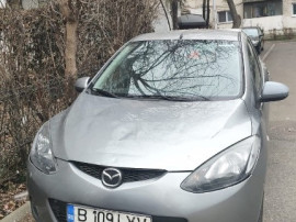 Mazda 2 anul 2010