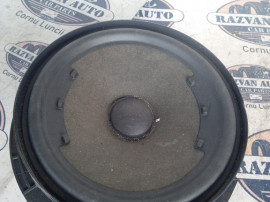 Boxa stanga spate Volkswagen Golf 7