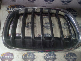 Grila centrala dreapta BMW F48 2016