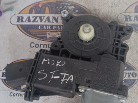 Motoras macara stanga fata Opel Mokka