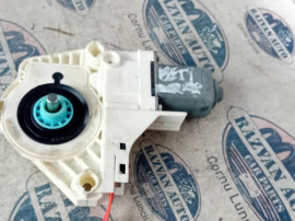 Motoras macara dreapta spate Skoda Yeti 2014