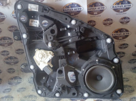 Macara geam dreapta spate Volkswagen Touareg 2012