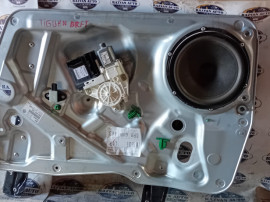 Macara geam dreapta fata Volkswagen Tiguan
