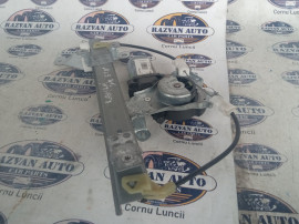 Macara geam stanga spate Nissan Qashqai 2012