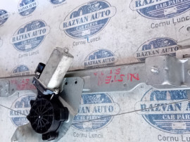 Macara geam stanga fata Dacia Duster 2013