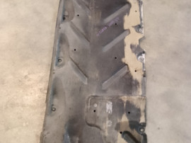 Scut lateral stanga Mercedes A-Class 2014