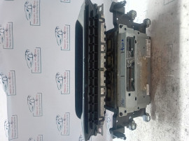 Set display navigatie si unitate multimedia BMW 730 F01