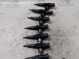 Injector Audi A4 B7 2.0 Motorina 2007