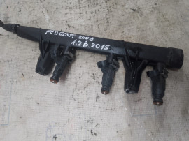 Rampa plus injectoare Peugeot 2008 1.2 Benzina 2016