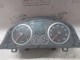 Ceasuri Bord UK Volkswagen Tiguan 2008
