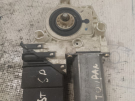 Motoras macara stanga spate Volkswagen Touran 2004