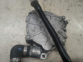 Pompa vacuum Audi A4 B8 2011