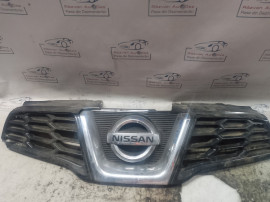 Grila bara fata Nissan Qashqai 2011