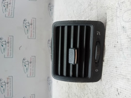 Grila ventilatie dreapta Volkswagen Jetta 2011