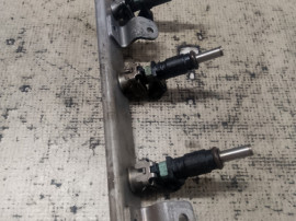 Rampa injectie Dacia Sandero 2 1.0 Benzina 2015