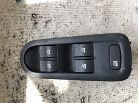 Butoane geamuri electrice Dacia Duster 2015