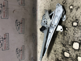 Macara geam stanga spate Nissan Juke 2021