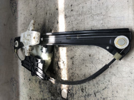 Macara geam stanga spate Volkswagen Passat B8 2016
