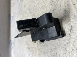 Broasca stanga fata Dacia Duster 2019