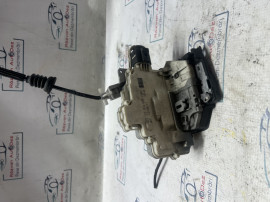 Broasca dreapta spate Volkswagen Passat B7 2012