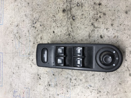 Butoane geamuri electrice Renault Captur 2015
